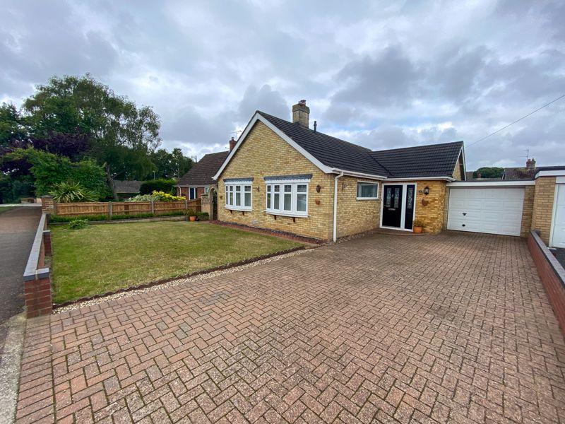 Roedich Drive, Taverham, Norwich 4 bed detached bungalow to rent £