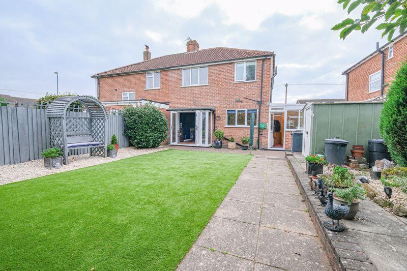 Lowlands Avenue, Streetly, Sutton Coldfield, B74 3RF 3 bed semi
