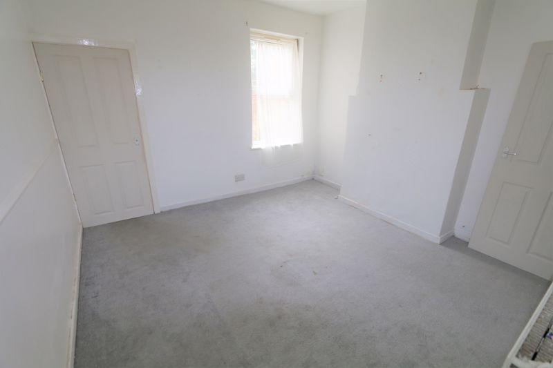 Edith Road, Smethwick, B66 4QY 3 bed terraced house £150,000