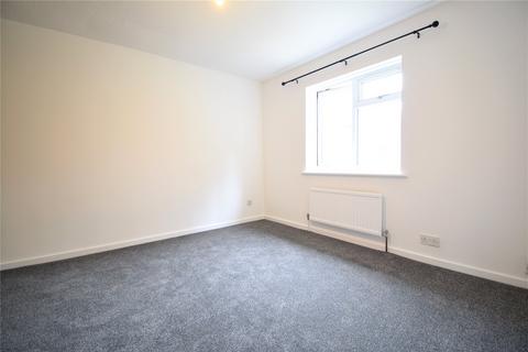 3 bedroom end of terrace house to rent, Water Lane, Farnborough, Hampshire, GU14