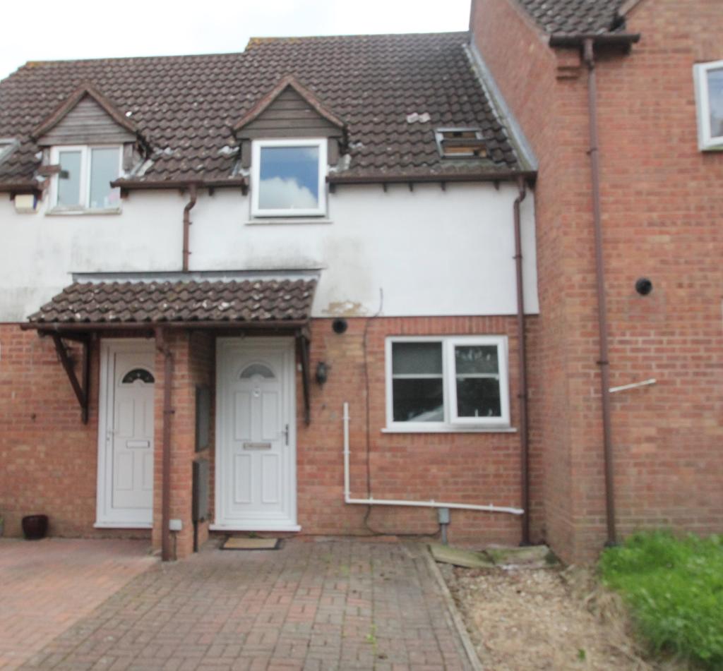 Millers Dyke, Quedgeley, Gloucester 2 bed house £775 pcm (£179 pw)