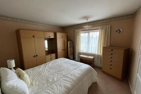 16 Cuffling Drive, Leicester, LE3 6NF