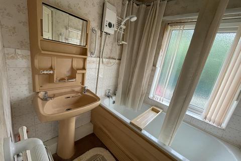 16 Cuffling Drive, Leicester, LE3 6NF