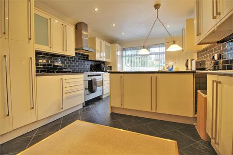 1 Dale Close, Gloucester, GL4 6UR