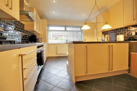1 Dale Close, Gloucester, GL4 6UR