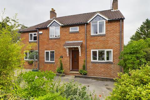 4 bedroom detached house for sale - North Road, Lund, Driffield