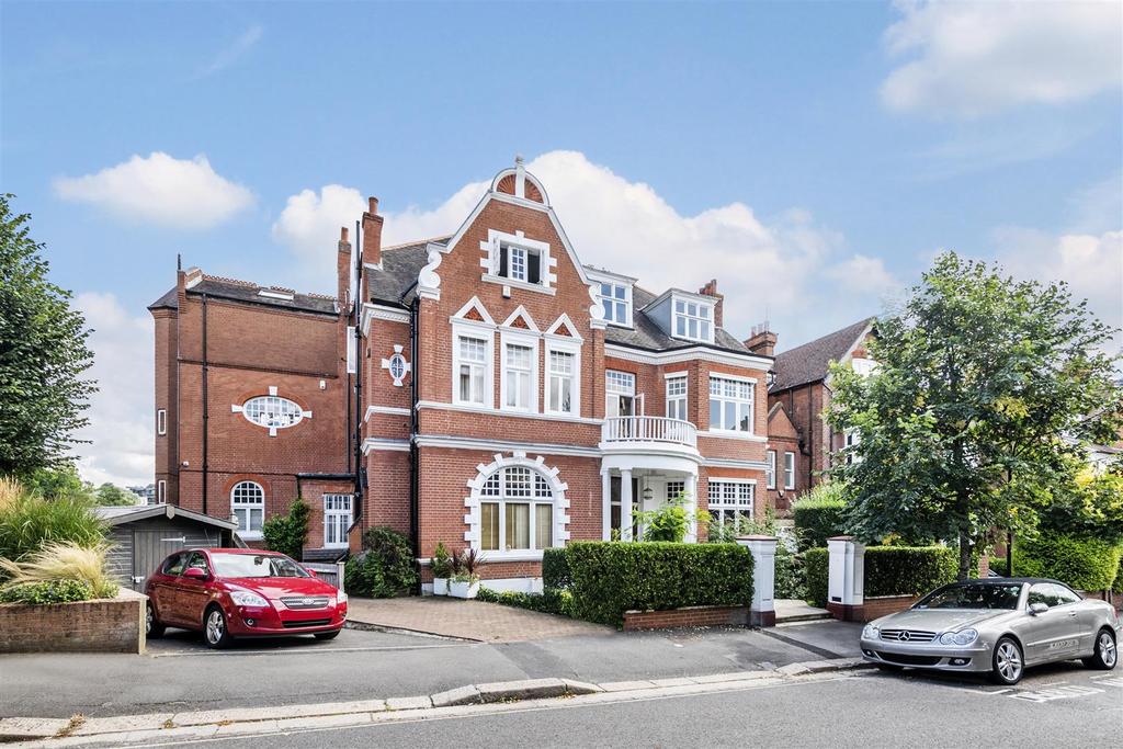 Crediton Hill, West Hampstead, London 3 bed £1,745,000