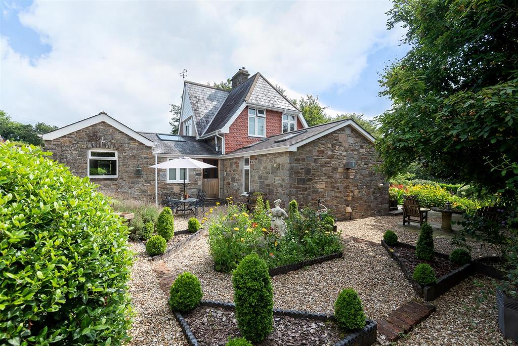 Crossways Cottage (20).jpg