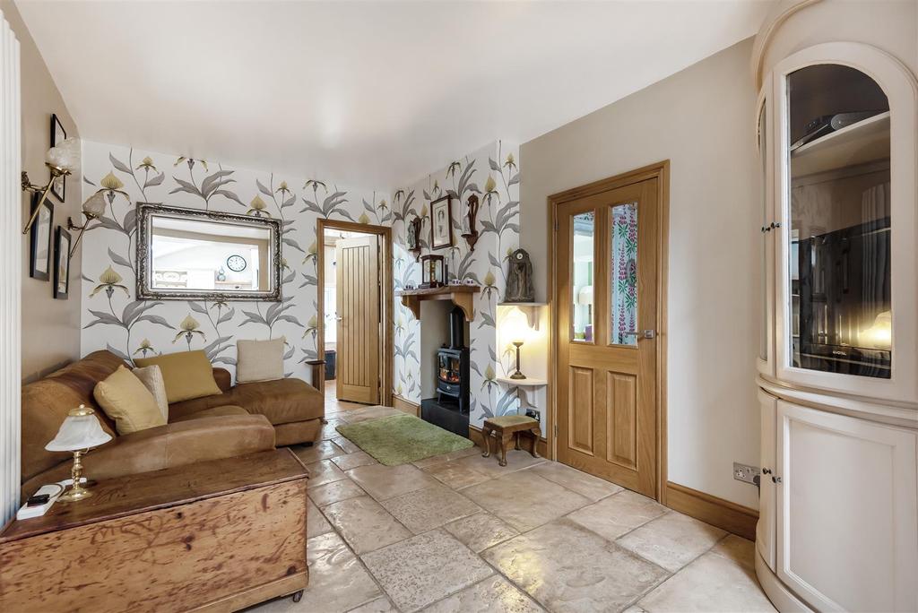 Crossways Cottage (8).jpg