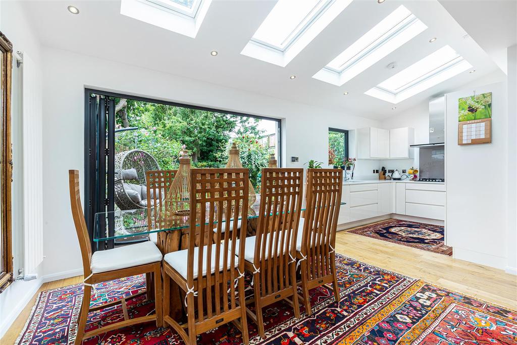 Lambert Avenue, Richmond, TW9 4 bed semidetached house