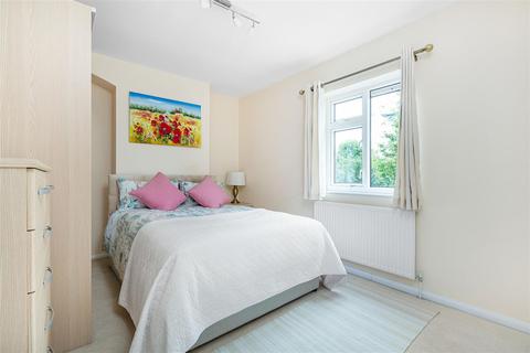 50 Lambert Avenue, Richmond, TW9 4QU