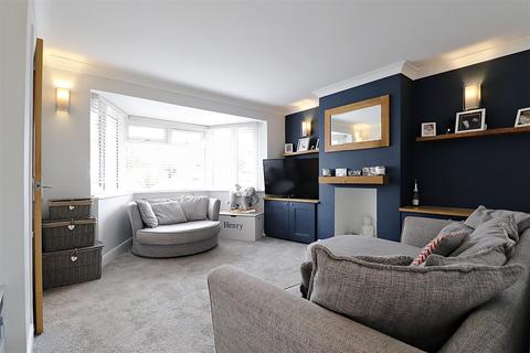 10 Cheviot Close, Bexleyheath, DA7 6SP
