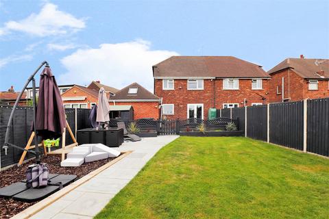 10 Cheviot Close, Bexleyheath, DA7 6SP