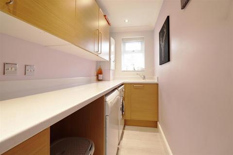 10 Cheviot Close, Bexleyheath, DA7 6SP
