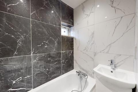 Flat 1, 24 Avenue Road, Herne Bay, CT6 8TB