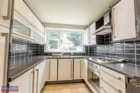 6 Arnside, Stapleford, Nottingham, NG9 7EY