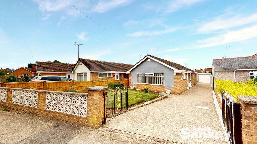 Ley Lane, Mansfield Woodhouse, Mansfield 2 bed detached bungalow £210,000