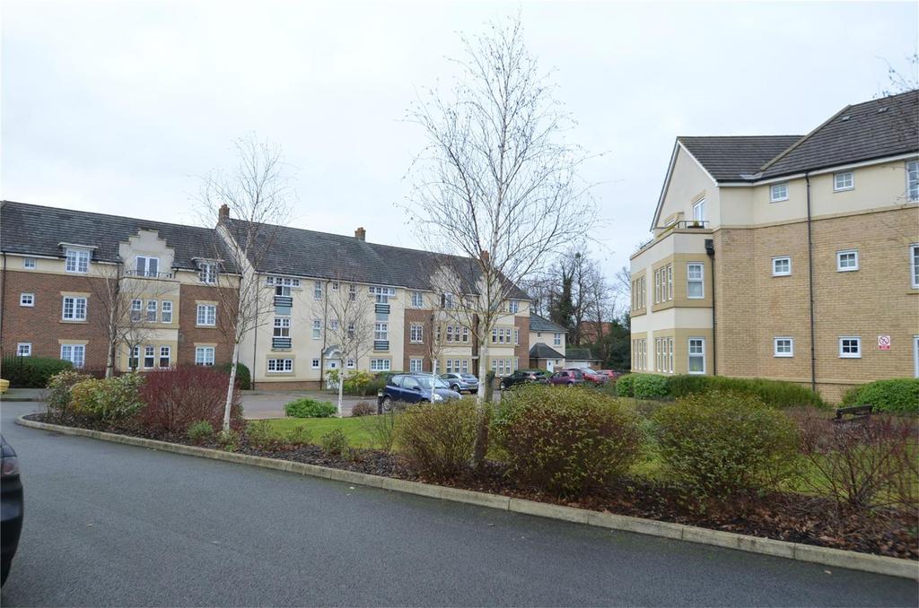 The Hawthorns, FLITWICK 2 bed apartment £825 pcm (£190 pw)