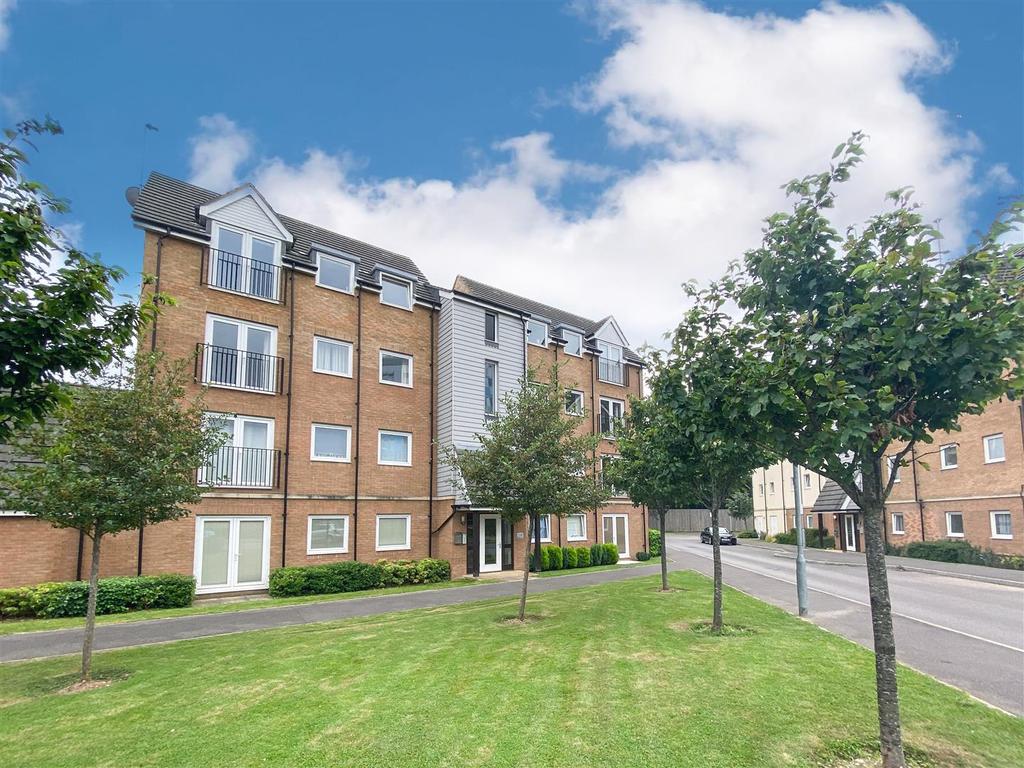 Tudor Crescent, Highbury, Cosham 2 bed flat £160,000