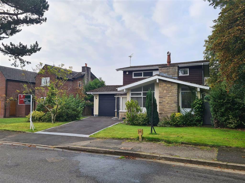 Fulshaw Park South, WILMSLOW, WILMSLOW 4 bed detached house £2,500