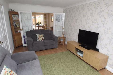 25 Castle Walks, Chirk, Wrexham, LL14 5LQ