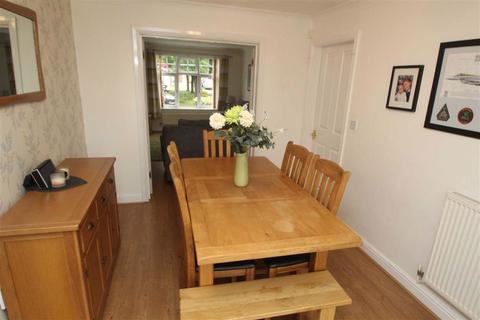 25 Castle Walks, Chirk, Wrexham, LL14 5LQ