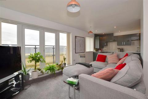 43 Taylor Close, Tonbridge, TN9 2FE
