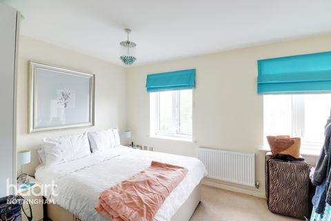 15 Blake Close, Nottingham, NG3 2HB