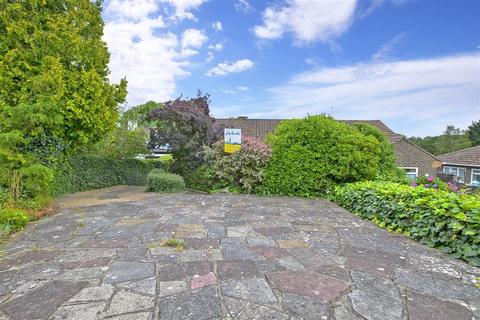 3 Cherry Grove, Tonbridge, TN10 4NA
