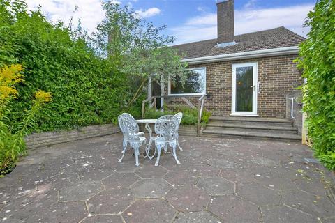 3 Cherry Grove, Tonbridge, TN10 4NA