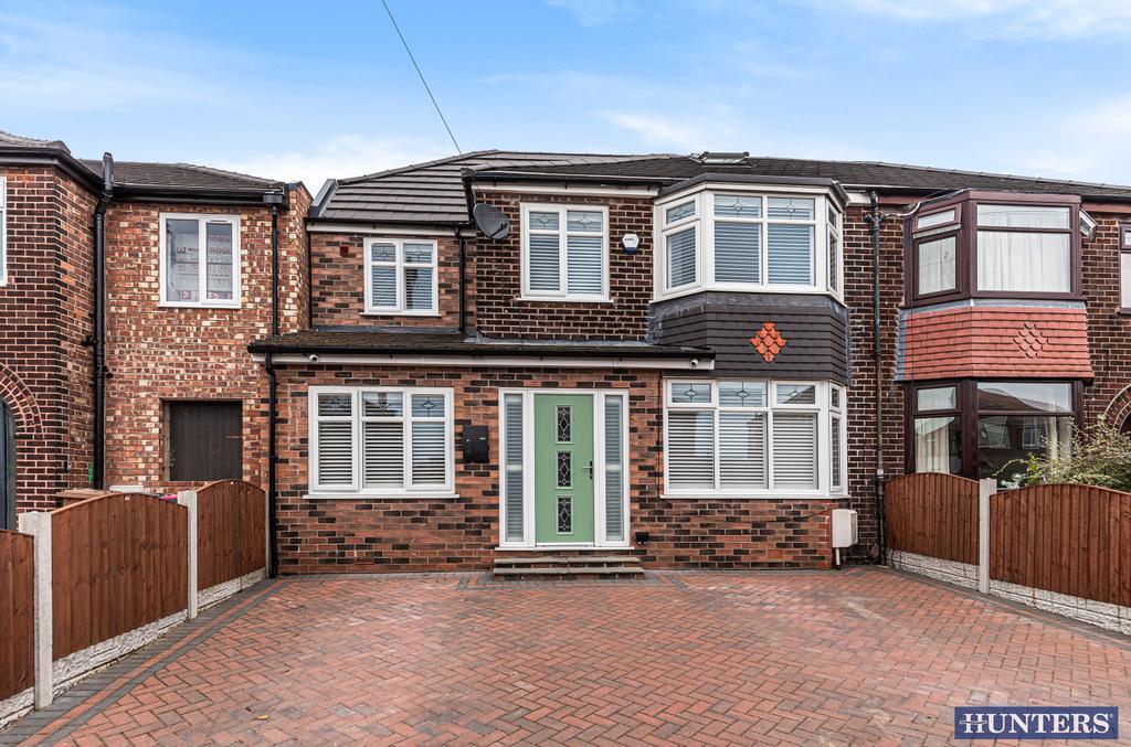 Thorn Road, Swinton, Manchester... 5 bed semidetached house £475,000