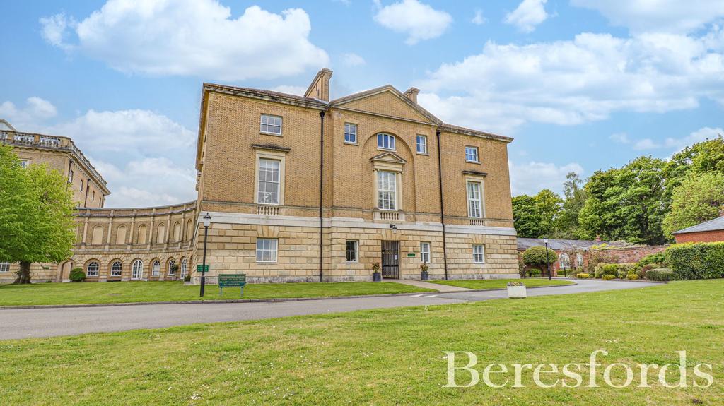 West Pavillion, Thorndon Hall, CM13 2 bed apartment £400,000