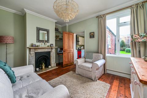 2 bedroom detached house for sale, Somerset Road, Farnborough, GU14