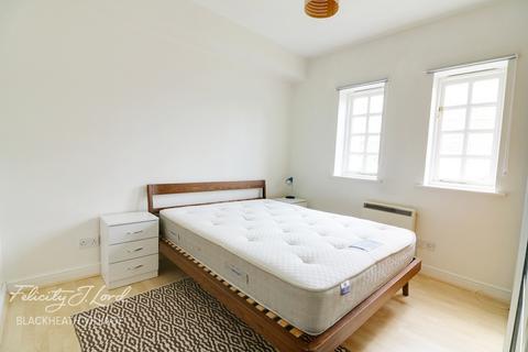 20 Gilbert Close, London, SE18 4PT