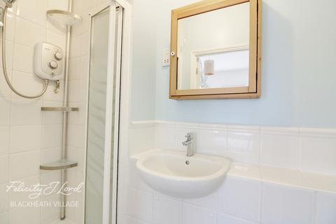 20 Gilbert Close, London, SE18 4PT