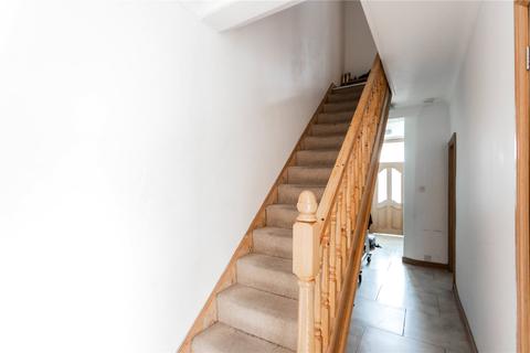 18 Warwick Gardens, London, N4 1JF