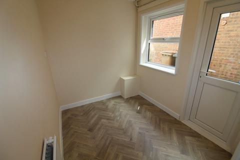 2 bedroom terraced house to rent, Pearce Road, Ipswich, IP3