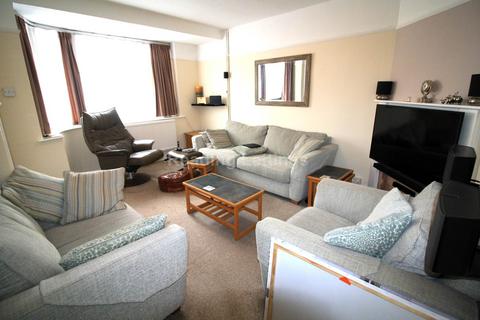 3 bedroom terraced house to rent, Piggotts Road, Caversham