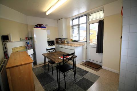 3 bedroom terraced house to rent, Piggotts Road, Caversham