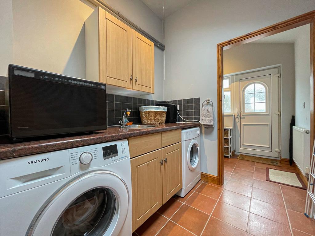 Utility Room to Boot Room
