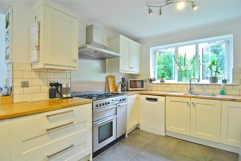 19 Padin Close, Chalford, Stroud, GL6 8FB