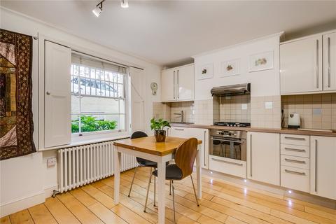 Studio to rent, Wilton Square, Islington, London