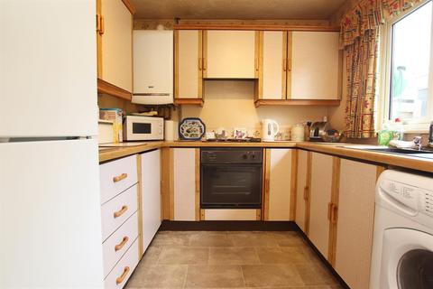 43 Kingsway, Lower Darwen, Darwen, BB3 0RF