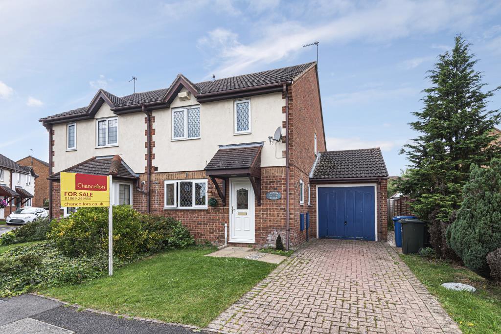 Old Langford, Bicester, 3 bed semidetached house £325,000