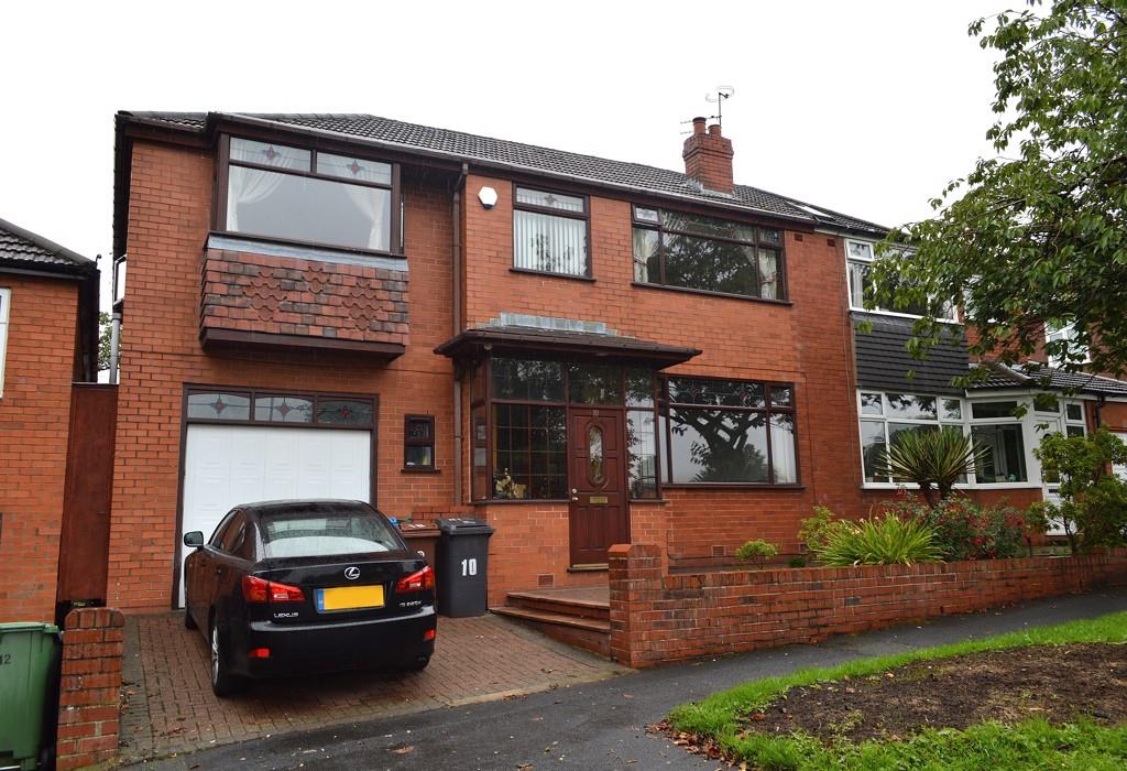 College Avenue, Oldham, OL8 4DS 5 bed semidetached house £350,000