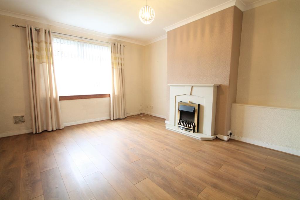 Kelton Street, Sandyhills, Glasgow G32 2 bed ground floor flat £95,000