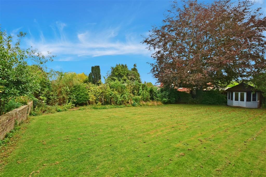 Watergate Road, Newport, Isle of Wight 5 bed detached house £725,000