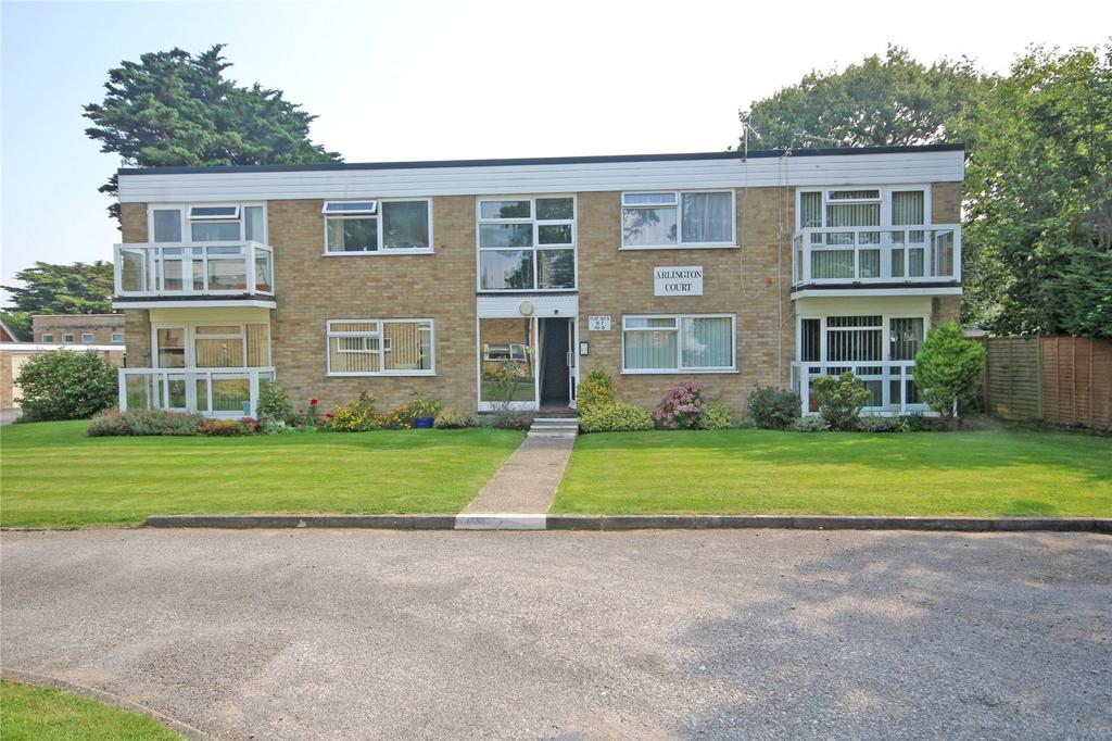 Becton Lane, Barton on Sea, New... 2 bed apartment £255,000