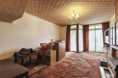90 Ambergate Street, London, SE17 3SA
