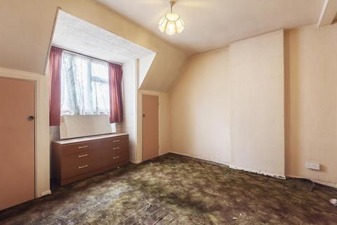 90 Ambergate Street, London, SE17 3SA